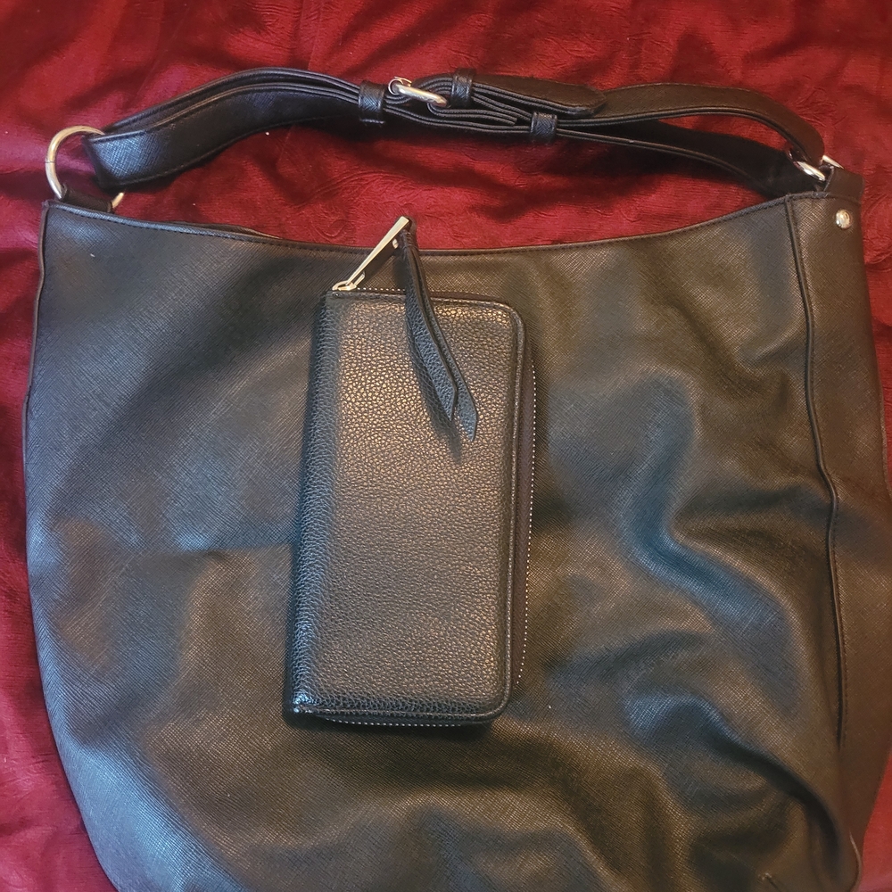 Elegant Black Leather Tote Bag